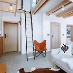 Dione & Dia Ksiezycowe Apartamento *