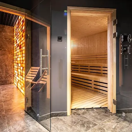 Dione & Dia Ksiezycowe * زاكوباني